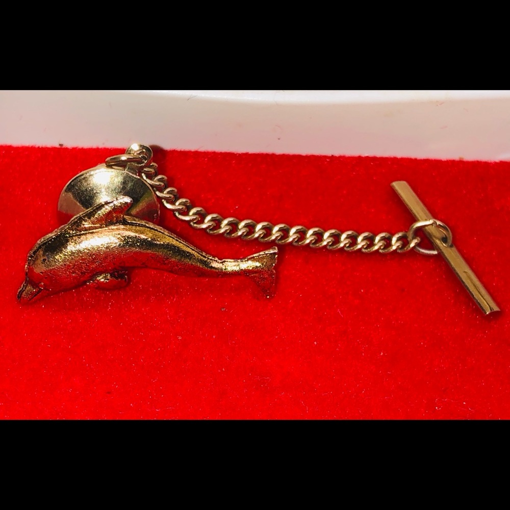 🐬Vintage Gold Tone Dolphin Tie Tac🐬